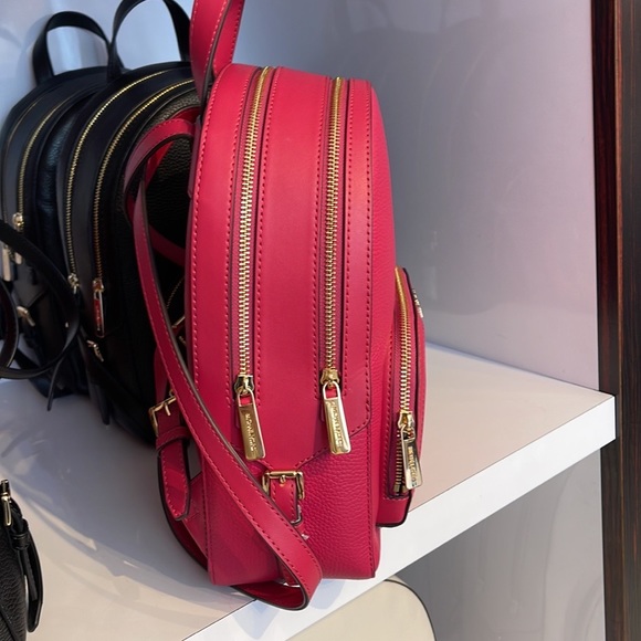 Michael Kors Bags Michael Kors Jaycee Medium Pebbled Leather
Carmine Pink - Picture 15 of 16